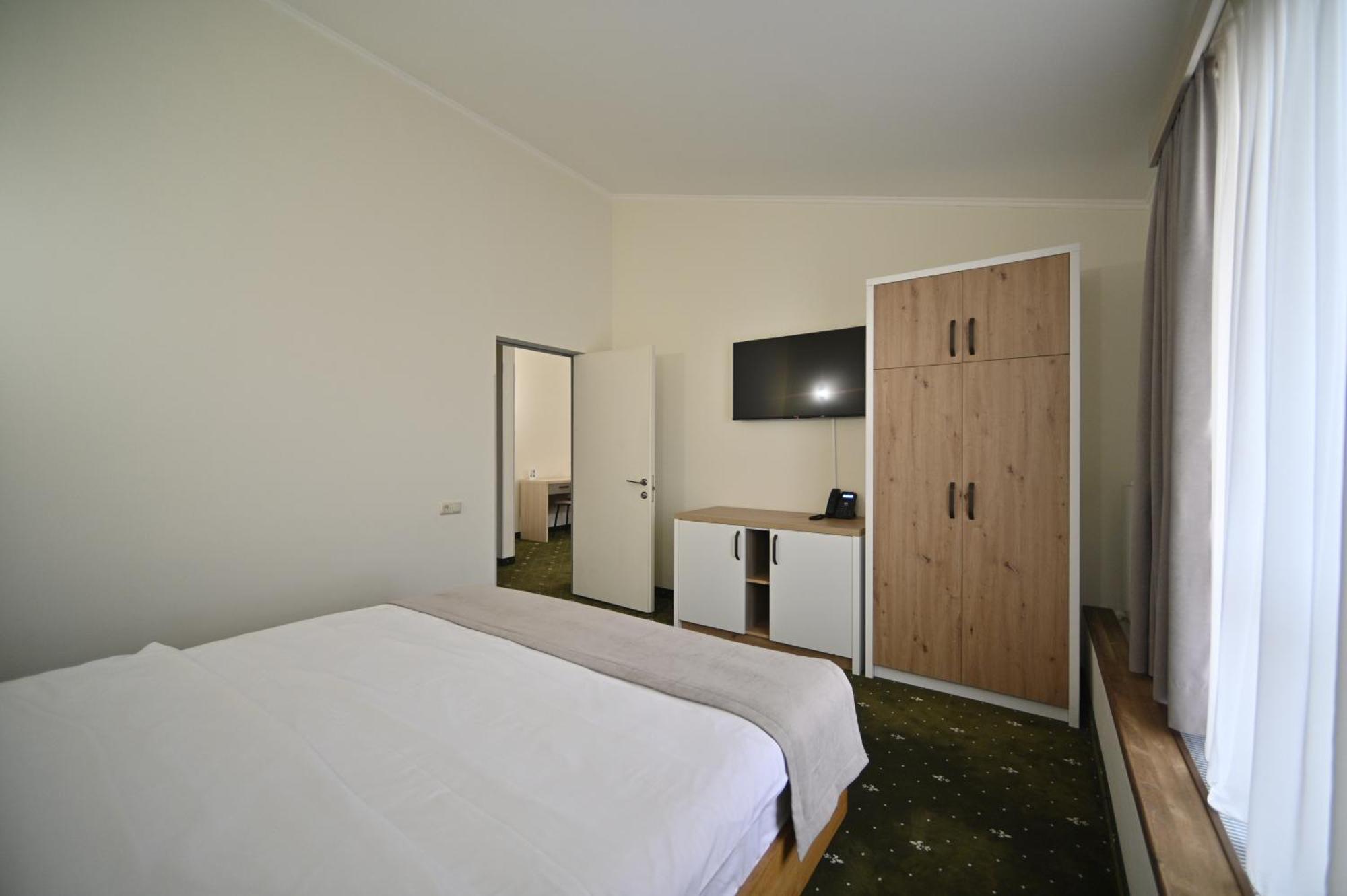 Colette Hotel Erivan Exterior foto